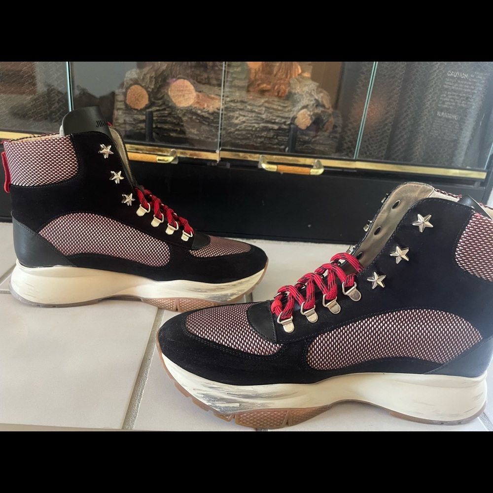 Jimmy Choo - Picture 2 of 4